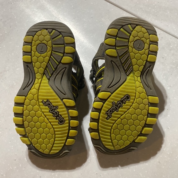 Cat & Jack Sandals - Picture 2 of 2